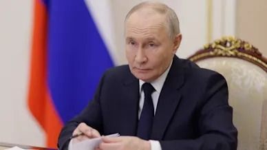 Wealthy Moscow cuts investment, revealing Russia’s deeper budget problems